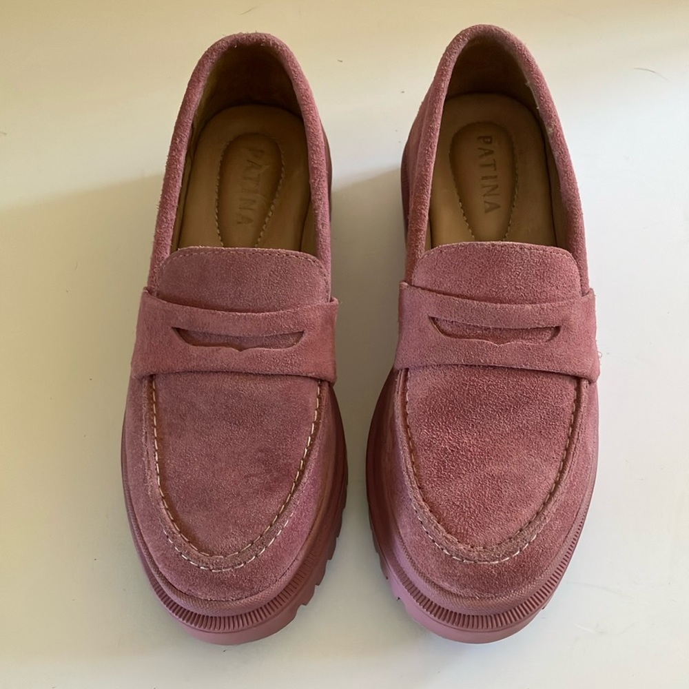 Portland Leather Patina pink suede loafers. Size 7